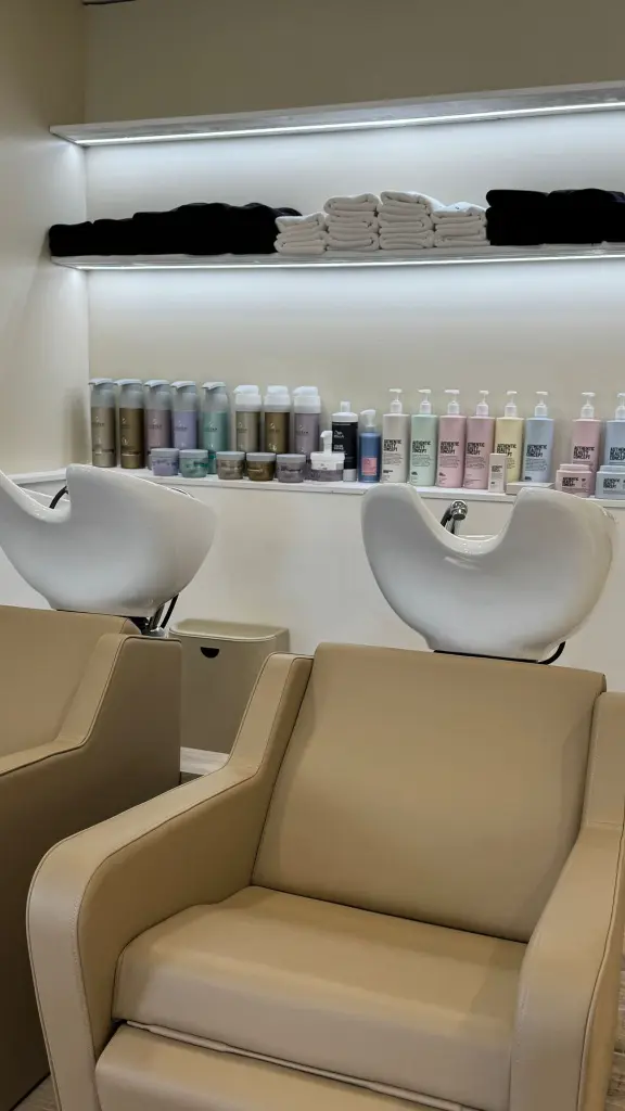 YANNIK BE CREME.webp