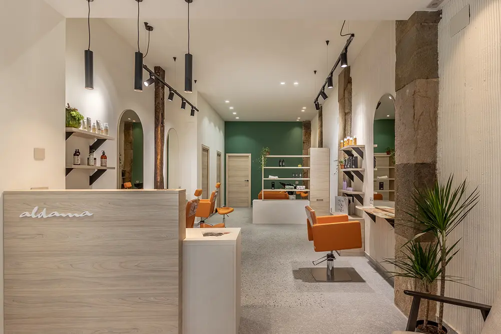 ALDAMA Kompletan Frizerski Salon 